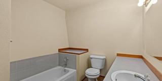 400 S. Morain Gallery 14