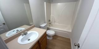 BRIDGEWATER HOME! LEASING FOR IMMEDIATE MOVE IN! 1/2 Off Deposit! Gallery 8