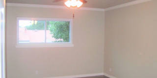 Beautiful Updated Two Story Townhouse In GREAT LOCATION Gallery 20