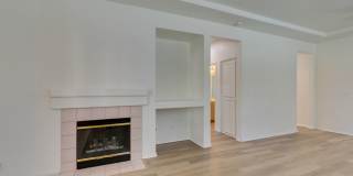 SUMMERLIN BEAUTY*UPGRADED*COMMUNITY POOL*3 BEDROOMS*STAINLESS STEEL APPLIANCES* Gallery 6