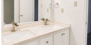 Cozy & Convenient Condo Living on Stumberg Lane Gallery 4