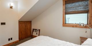 Beautiful Westside Craftsman | Prime Bend Location Gallery 30