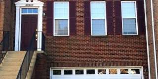 21505 TROWBRIDGE SQ Gallery 1