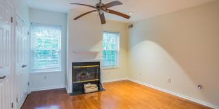 Beautiful 2 Bedroom, 2 Bathroom Historical Row Home Gallery 18