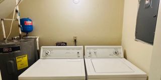 2 Bedroom, 1.5 Bath Townhouse Gallery 7