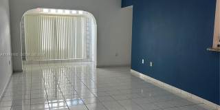 10245 NW 9th St Cir Gallery 4