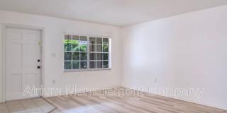 1102 Elmwood Street Gallery 3