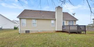 Pet Friendly Three Bedroom with Bonus! Gallery 17