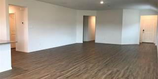 Conveniently Located 4 Bed / 2 Bath Hutto Home Gallery 8