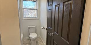 561 Singer Drive - B Gallery 38