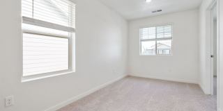 3 bedroom, 2 1/2 bath home in Tailholt! - Gallery 13