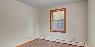 Plymouth Square at 37th Apartments Gallery 9