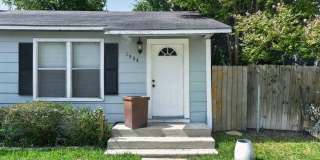 Charming 2BR House in San Antonio Gallery 37