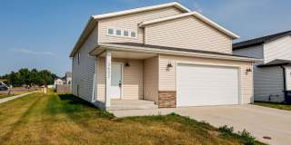 4 bedroom 2 bathroom house Gallery 1