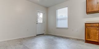 Super cute 3/2 in Southeast Austin! Gallery 8