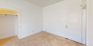 1050 POST Gallery 6