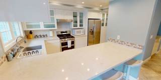 Great LOCATION | Close to Orange Ave & Beach Gallery 11