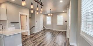 Newer 2 bed 2.5 bath Castle Rock townhome. Gallery 10