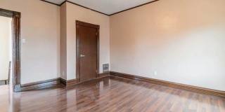 Beautifully Renovated Brick Home in East Franklinton Arts District - Walk to the Best of Columbus! Gallery 19