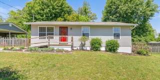 5917 W Pine Lane Gallery 1