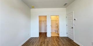 709 Alburgh Alley Gallery 4
