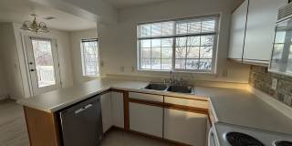 2940 West Villard Street Gallery 15