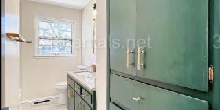 $1795 - 4 bed 2 bath - Single Family Home Gallery 8