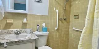 Available MAY - DEC 2026 Fully Furnished Turn Key 2 BR 2 BA inc Utilities Heart of Downtown Vero! 55+ Community Gallery 20