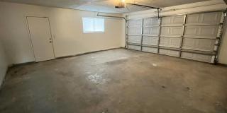 8512 Tamarack Avenue Gallery 13