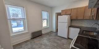 1105 Queen Street Gallery 4