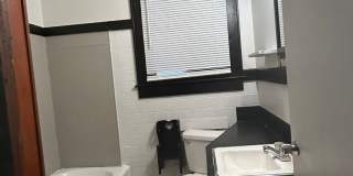 1417 West 11th Street Gallery 8