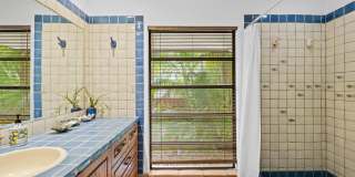 1511 E Lake Drive Gallery 26