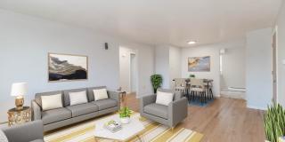 701 Oak Street Gallery 1