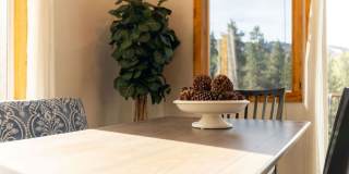 Stunning Fully Furnished 4-Bedroom Home with Amazing Views, EV Charger & Solar in Big Bear! Gallery 17