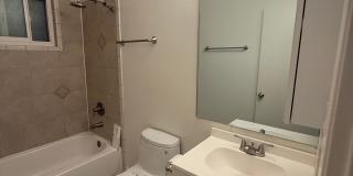 114 Carolina St #B Gallery 3