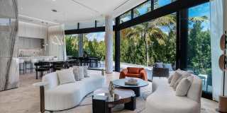 1045 W 47th Ct Gallery 1