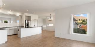Beautiful 3 Bedroom 3 Bathroom Home With Stunning Views Gallery 7