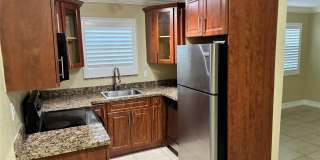 1925 Madison Street Gallery 3