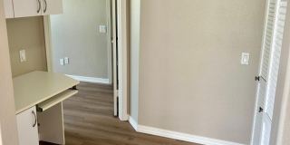 10015 E Mountain View Road Gallery 11