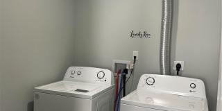 1079 W Berwick Street Gallery 5