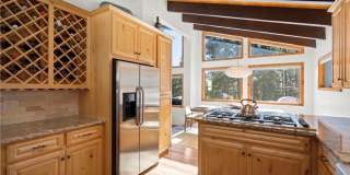 Mountain Modern Retreat- Seasonal Availability Mountain Modern Retreat- Seasonal Availability Gallery 14