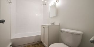 801 E Drexel Square Hyde Park Apartments Gallery 2