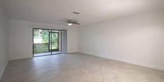 1303 Lakeview Drive E Gallery 1