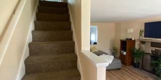 Spacious 3 bed, 1.5 bath single family home with central air - Verona, PA Gallery 9