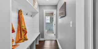 20 Woodland Avenue Gallery 17