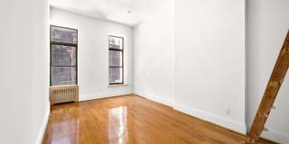 39 W 54th St Gallery 3