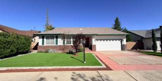 Beautiful Lakefront Home in the Vineyard! 55+ community Gallery 72