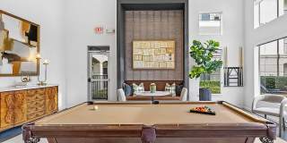 Hadley Midtown Gallery 8