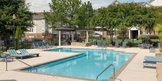 Vintage Creekwood Park Apartments Gallery 13