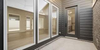 7627 Woodbine LN Gallery 32